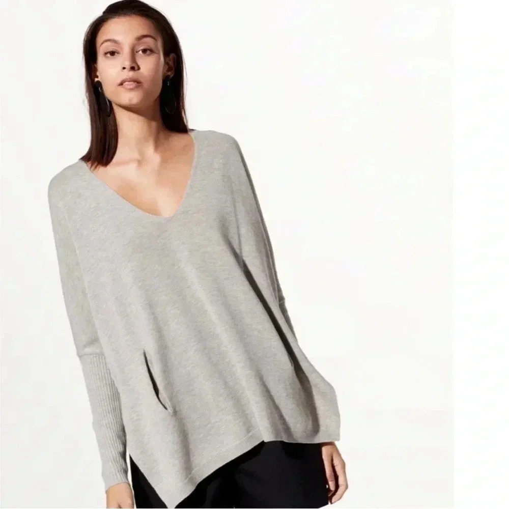 Babaton Aritzia‎ Sz. XS / XXS Baylor Sweater Oversized Wool Linen Pockets V Neck